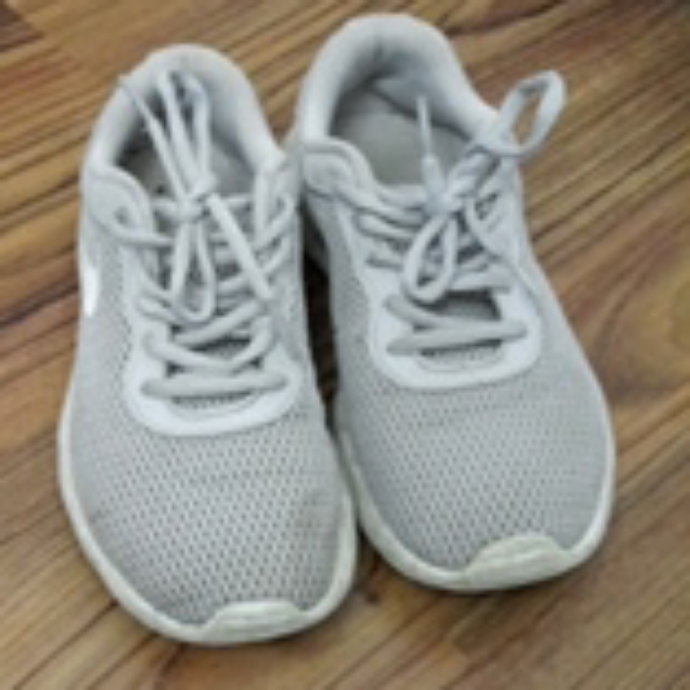 Nike tanjuns